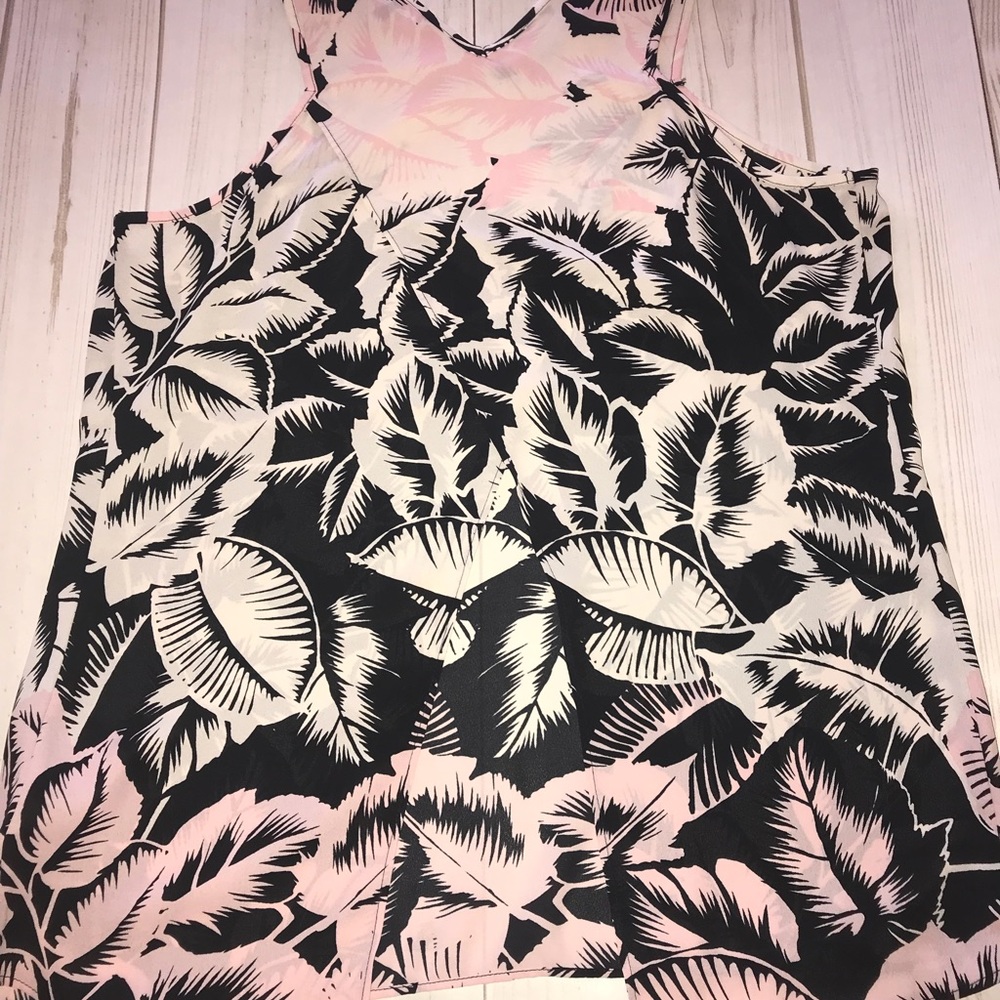 Sold - Express Sleeveless Palms Top - Picture 2 of 3